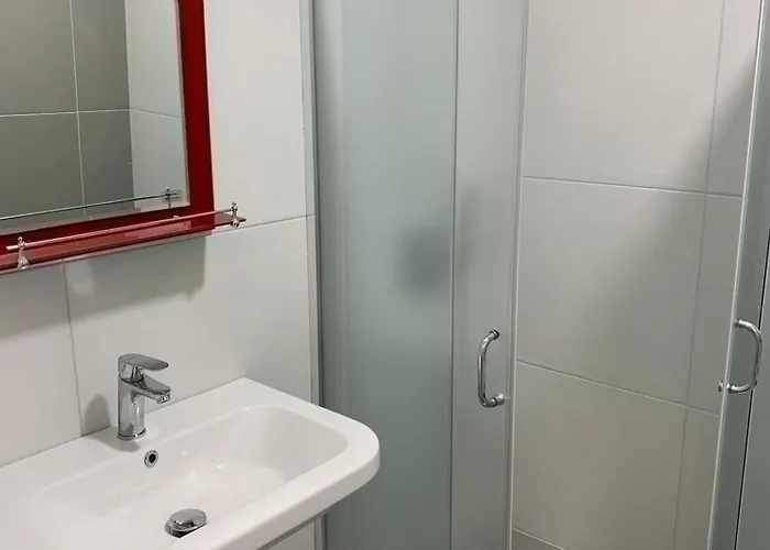 Appartement Bonbon 1 - Quiet 1 Bedroom Tirana