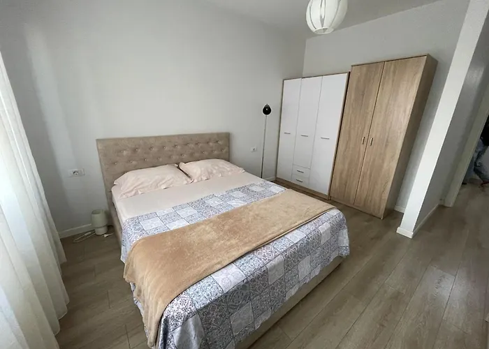 Bonbon 1 - Quiet 1 Bedroom Tirana