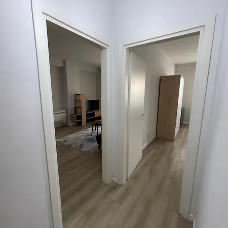 Enjoy Travel Cozy One Bedroom * Tirana