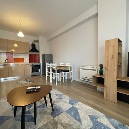 Bonbon 1 - Quiet 1 Bedroom Tirana